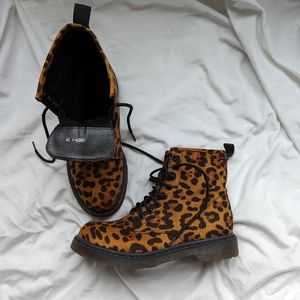NWOT Cheetah Combat Boots